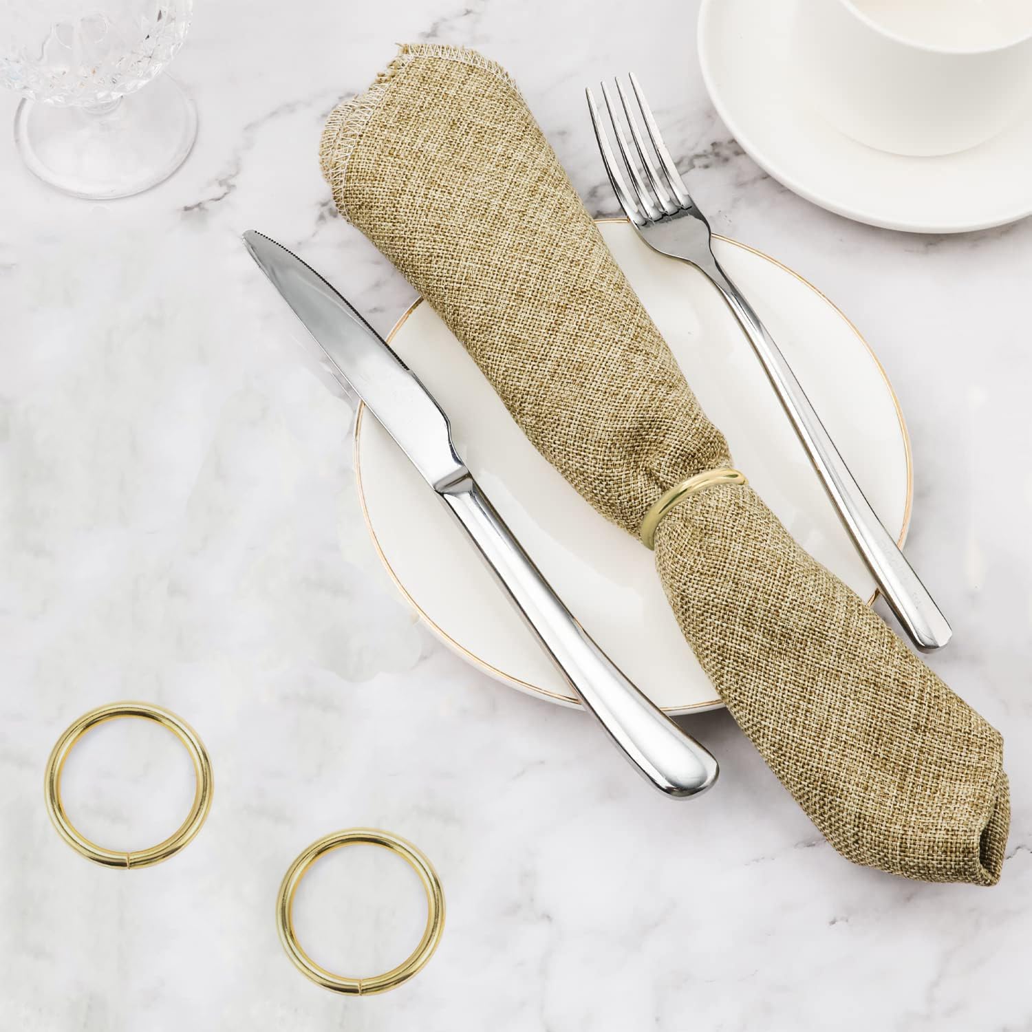 10-Piece Gold Stainless Steel Napkin Rings Modern Elegance for Dining Weddings