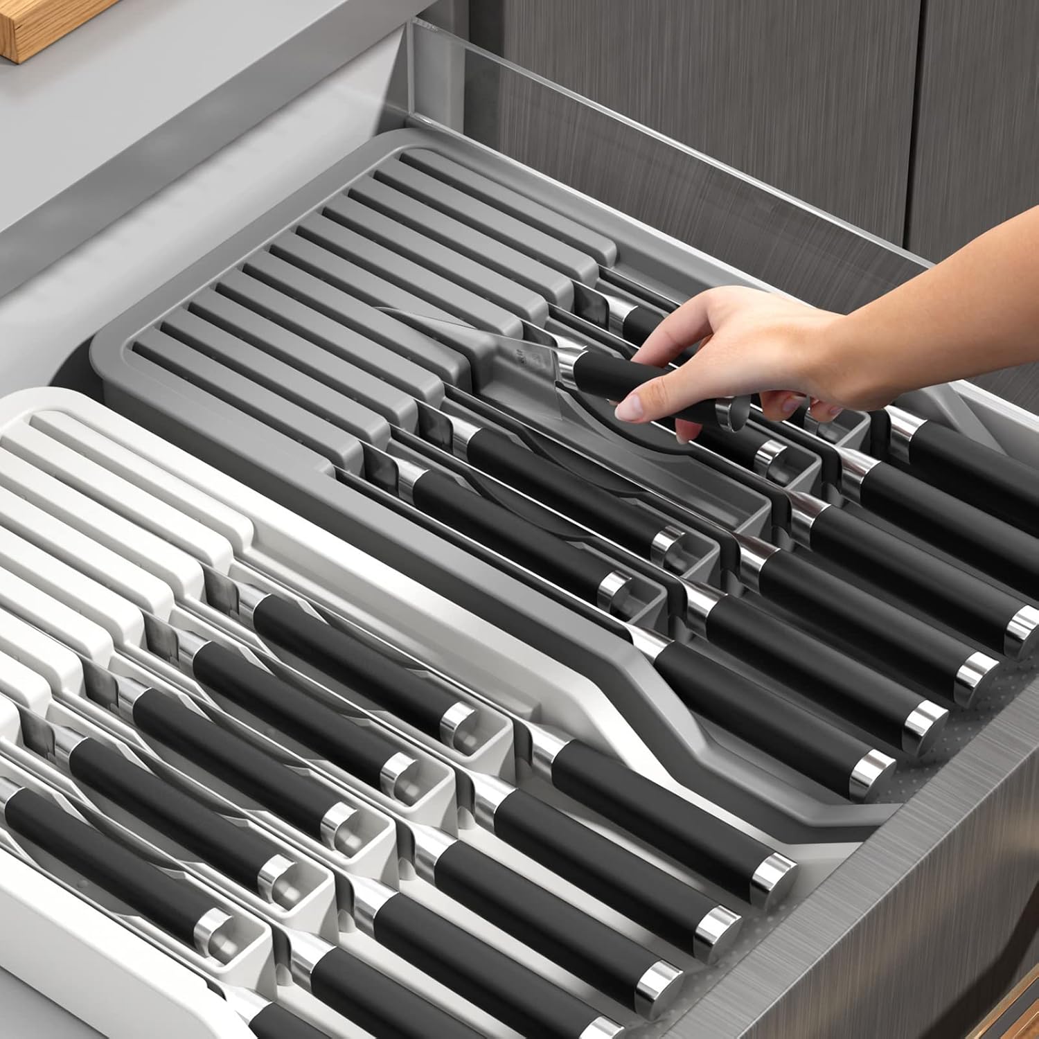 Expandable Multi-Knife Holder