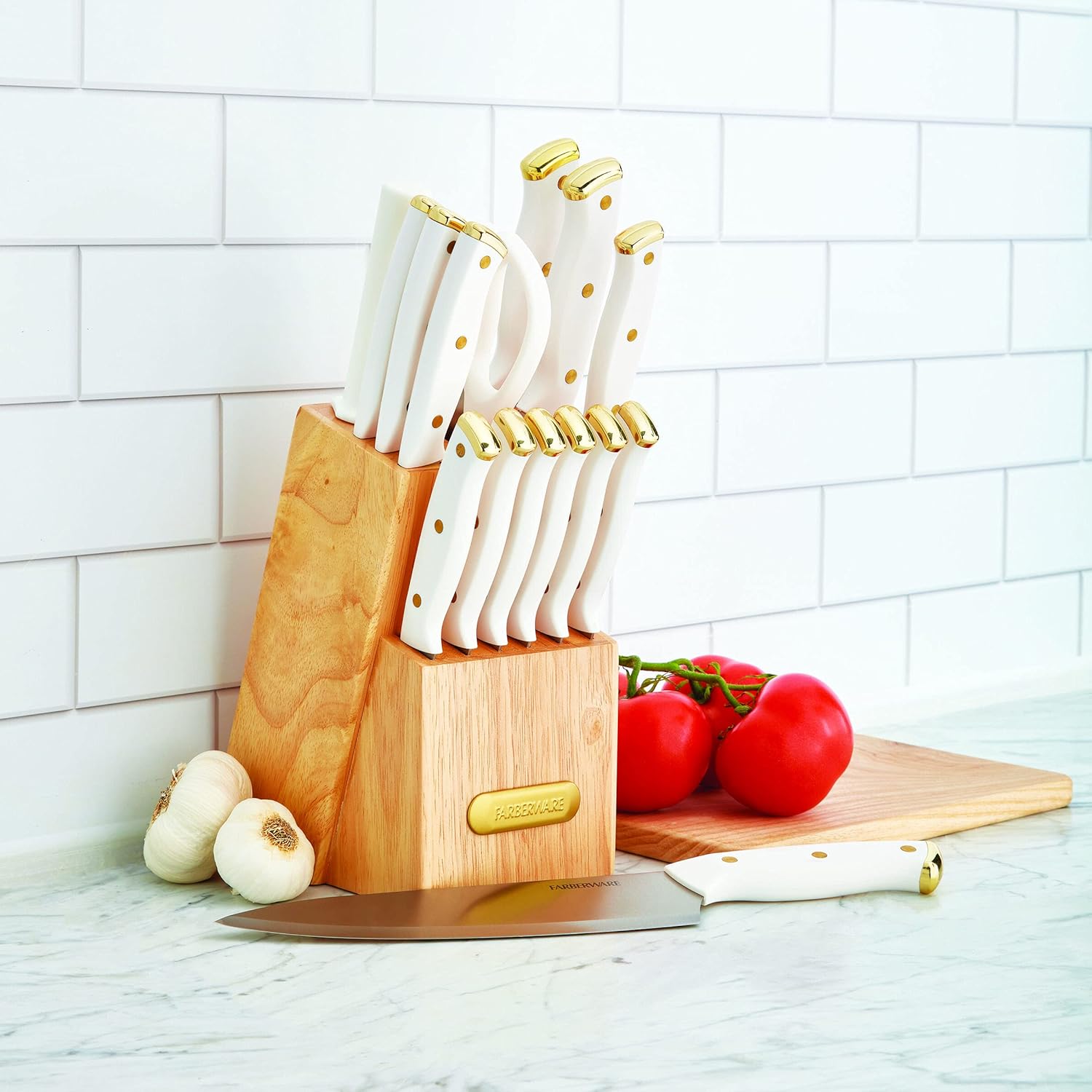 Stylish and Functional 15-Piece Knife Block Set