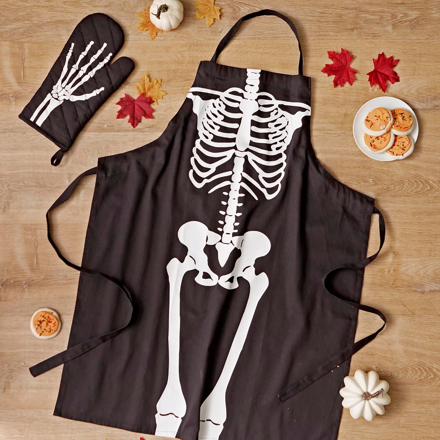 DII Halloween Skeleton Apron Oven Mitt Set