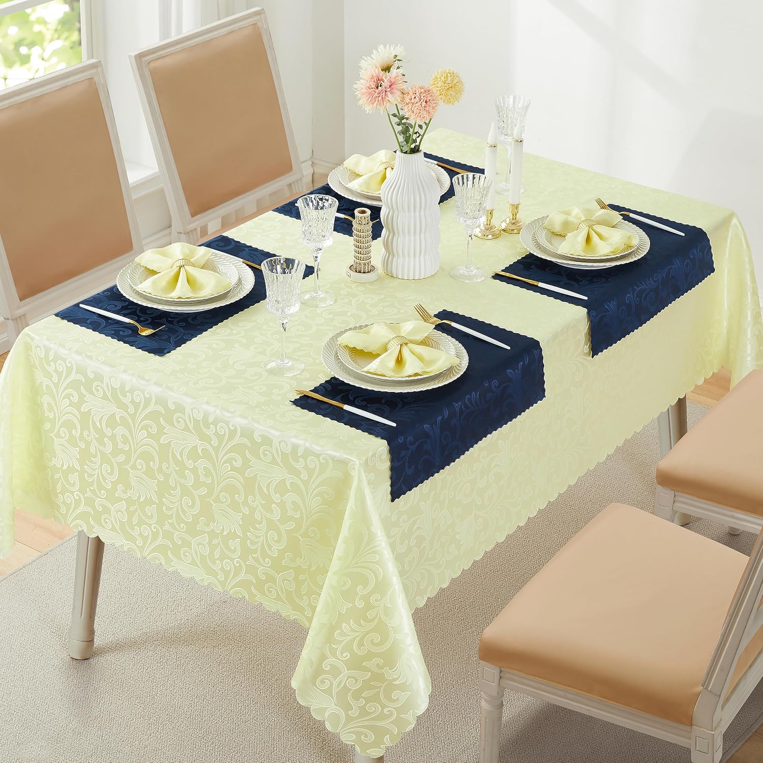 4-Piece Wave Scroll Napkins Light Yellow 17x17inch Water-Resistant